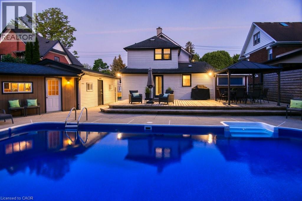 












44 KRUG Street

,
Kitchener,




Ontario
N2H2X7

