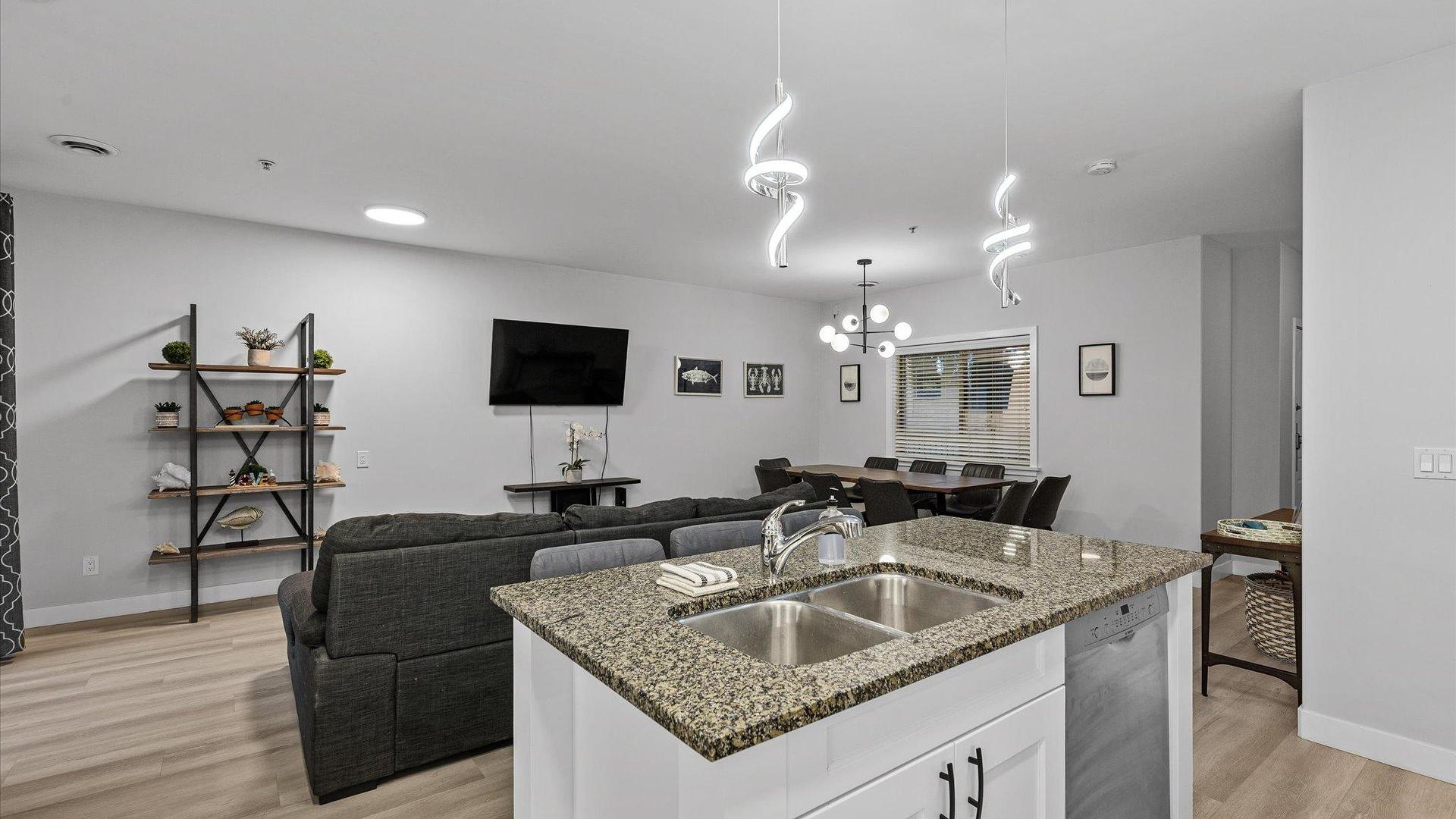 









4034


Pritchard

Drive, 5403,
West Kelowna,




BC
V4T 3E4

