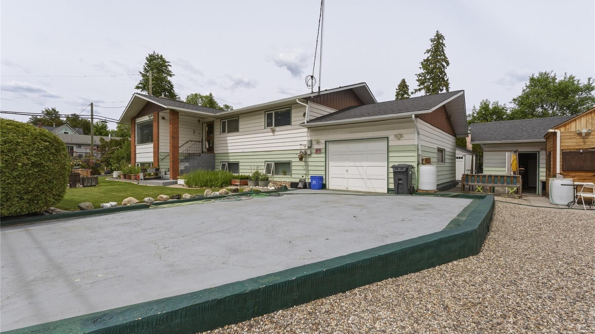 









2810


Okanagan

Street,
Armstrong,




BC
V4X 0A8

