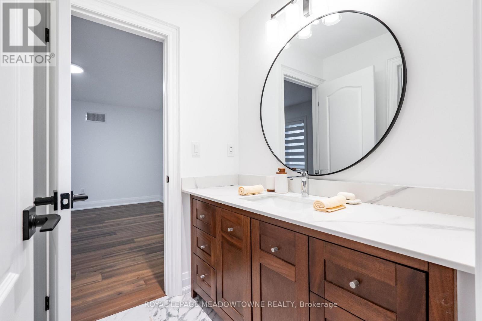 












26 EMPEROR DRIVE

,
Brampton,




Ontario
L6P1X5

