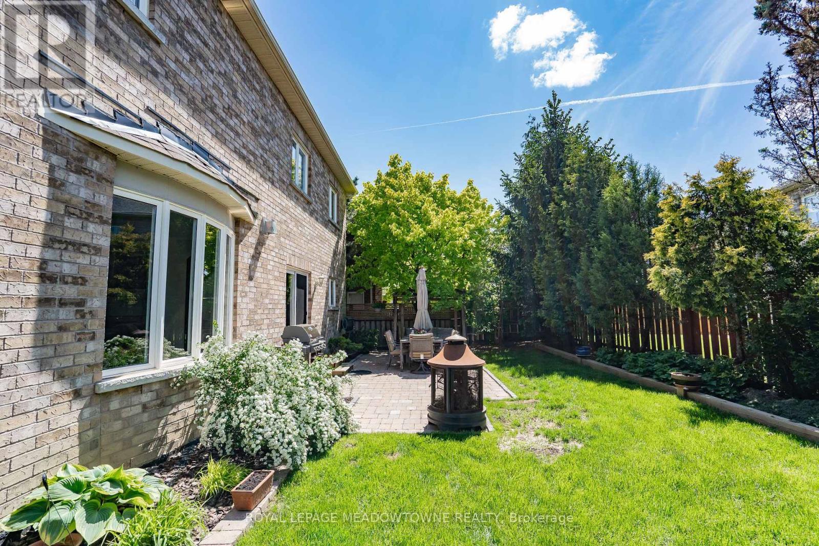 












26 EMPEROR DRIVE

,
Brampton,




Ontario
L6P1X5

