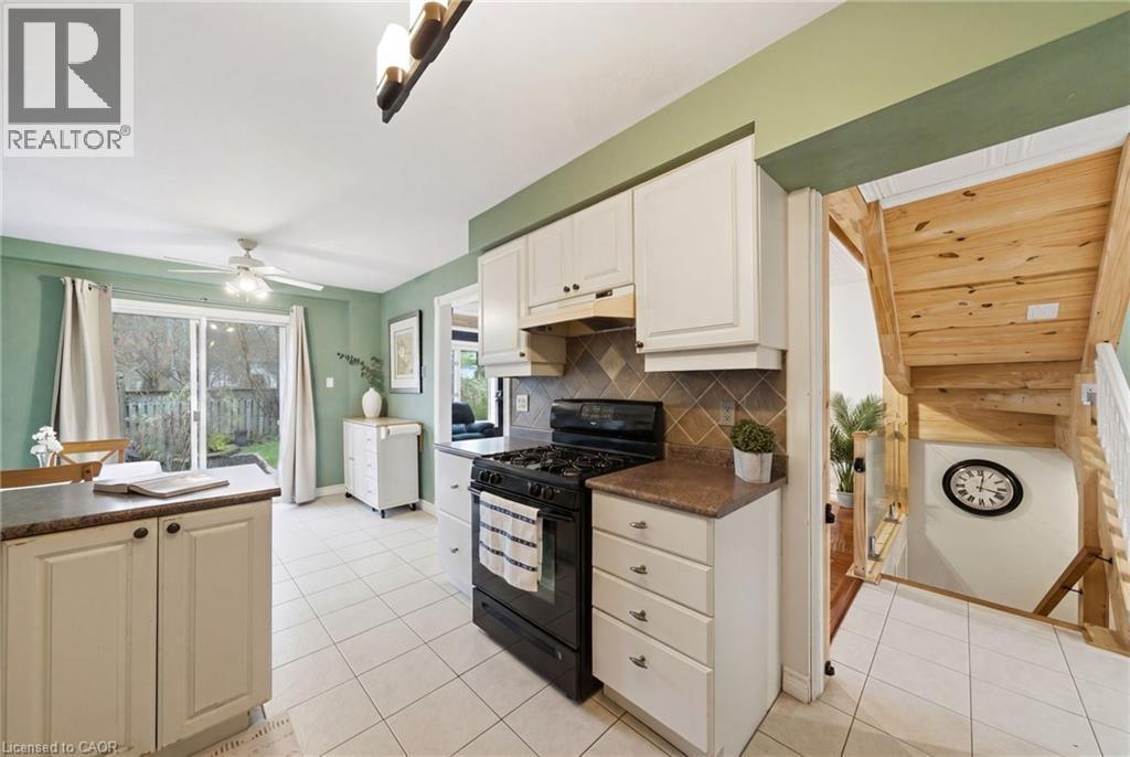 












11 TOMAHAWK Drive

,
Grimsby,




Ontario
L3M5G4

