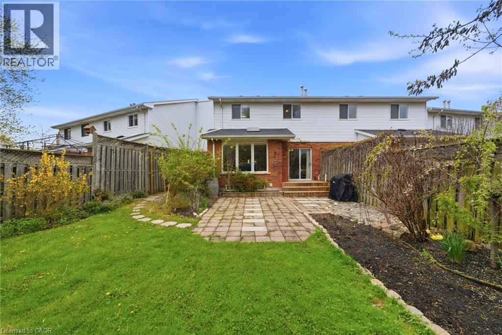 












11 TOMAHAWK Drive

,
Grimsby,




Ontario
L3M5G4

