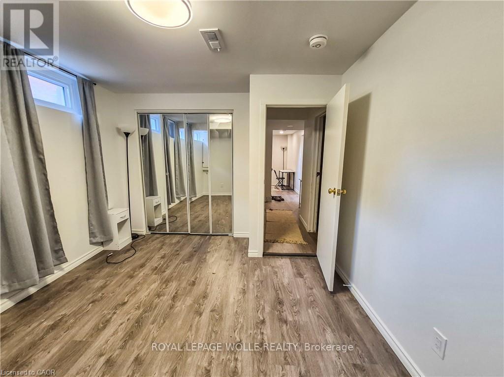 












B - 11 DUNCAIRN AVENUE

,
Kitchener,




Ontario
N2M4S5

