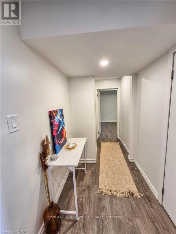 












B - 11 DUNCAIRN AVENUE

,
Kitchener,




Ontario
N2M4S5


