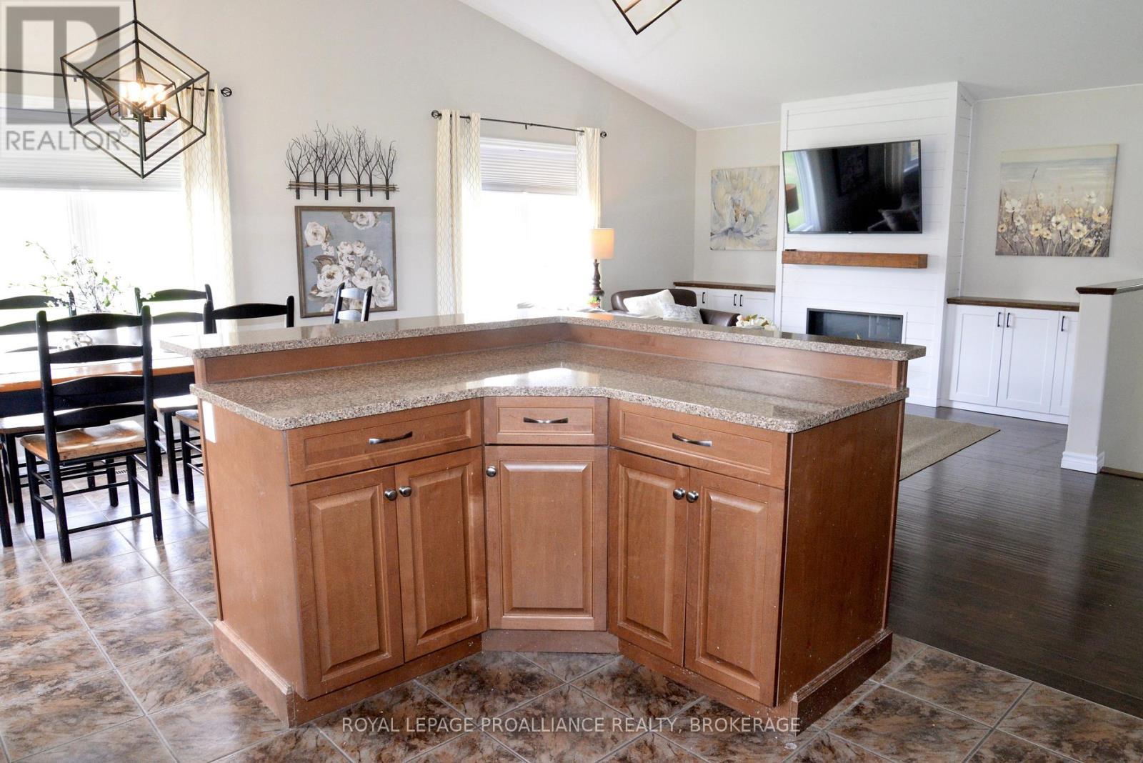 












4153 MANGAN BOULEVARD

,
Kingston (City North of 401),




Ontario
K0H2N0

