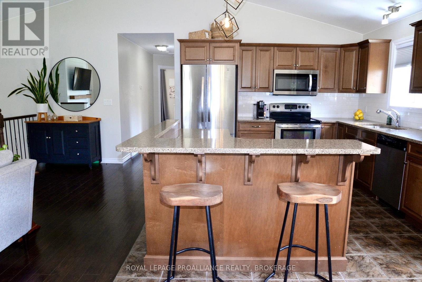 












4153 MANGAN BOULEVARD

,
Kingston (City North of 401),




Ontario
K0H2N0

