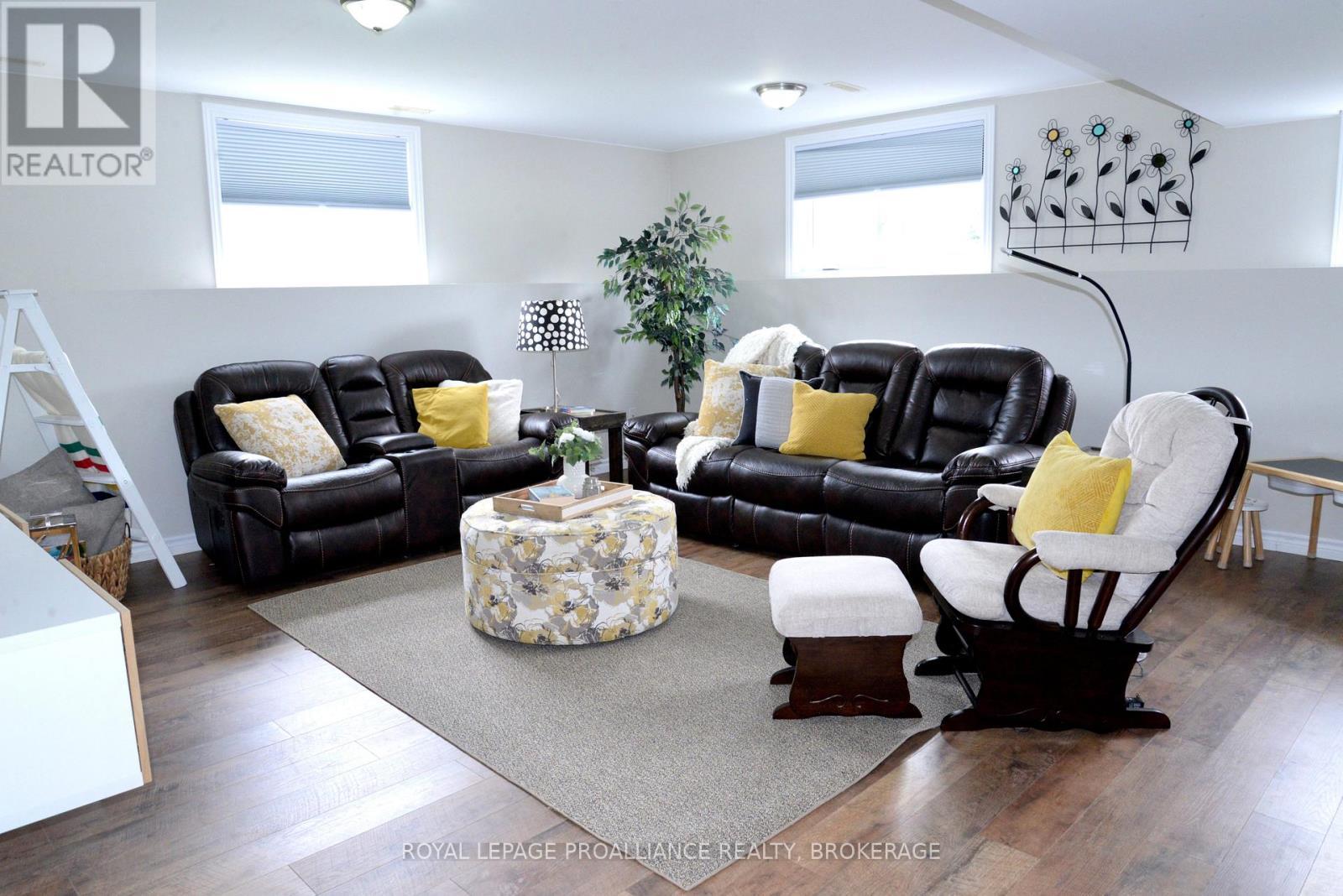 












4153 MANGAN BOULEVARD

,
Kingston (City North of 401),




Ontario
K0H2N0

