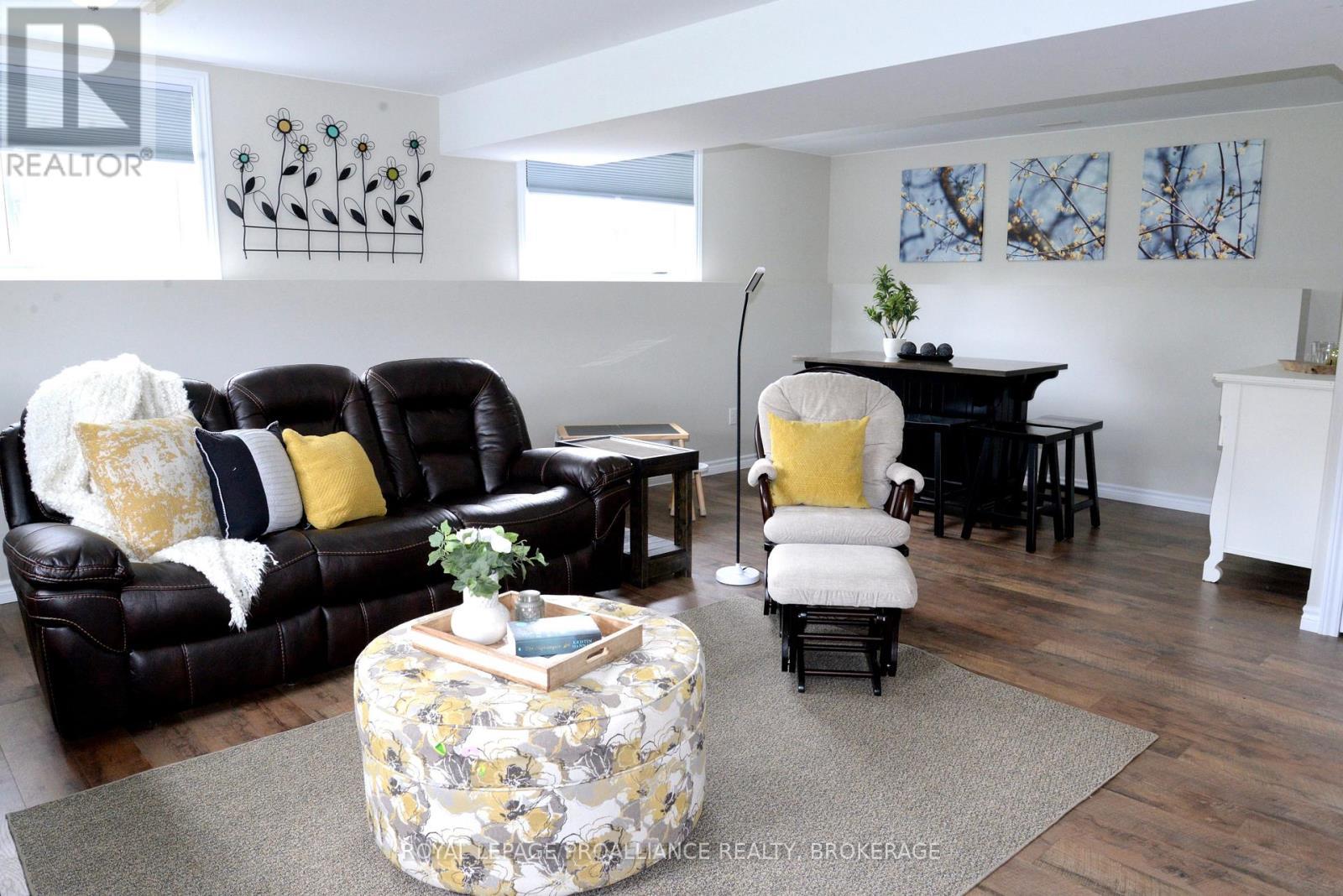 












4153 MANGAN BOULEVARD

,
Kingston (City North of 401),




Ontario
K0H2N0

