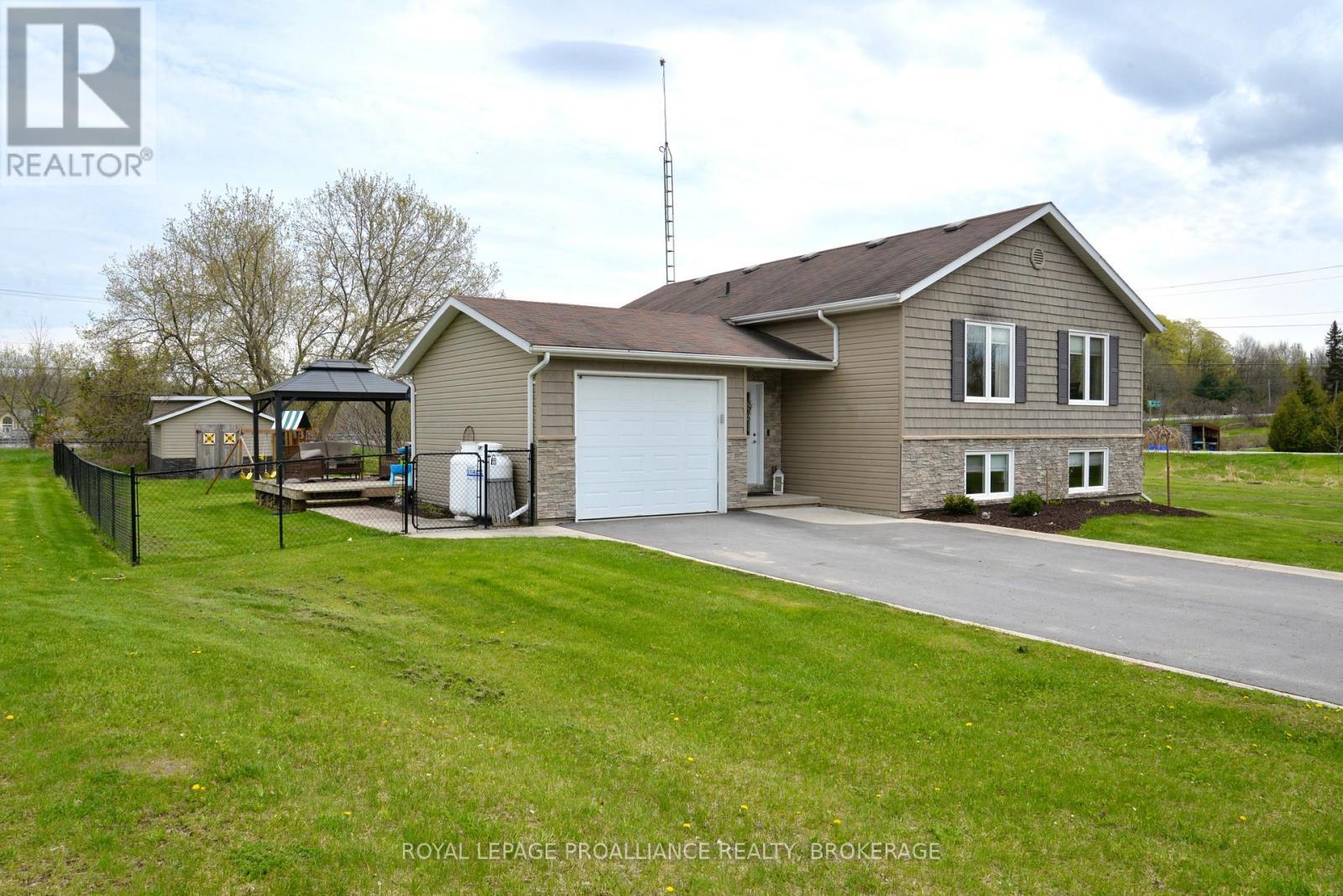 












4153 MANGAN BOULEVARD

,
Kingston (City North of 401),




Ontario
K0H2N0

