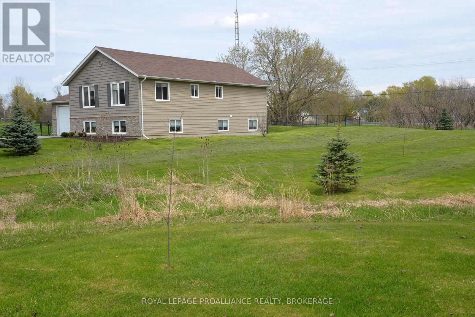 












4153 MANGAN BOULEVARD

,
Kingston (City North of 401),




Ontario
K0H2N0

