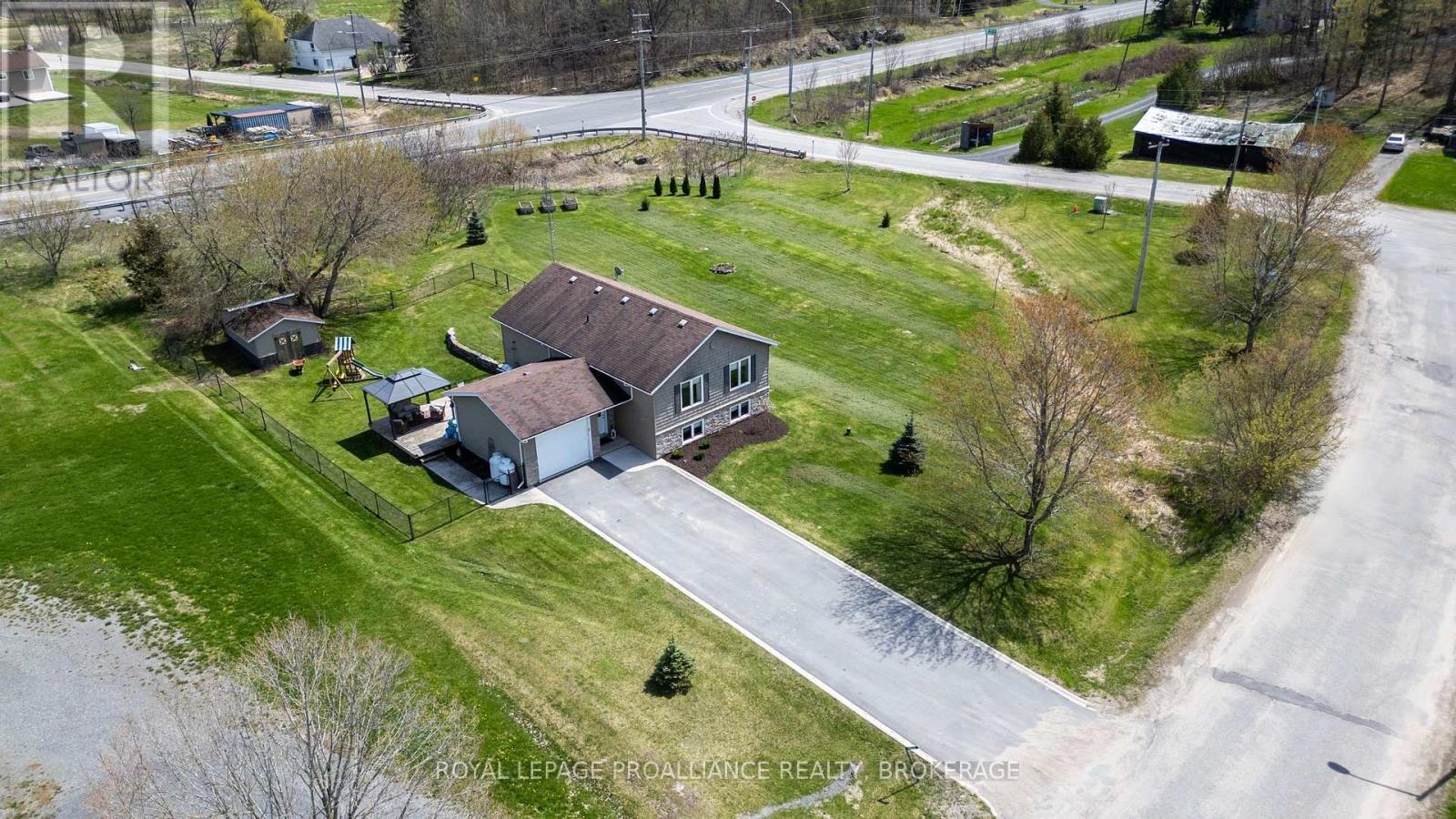 












4153 MANGAN BOULEVARD

,
Kingston (City North of 401),




Ontario
K0H2N0

