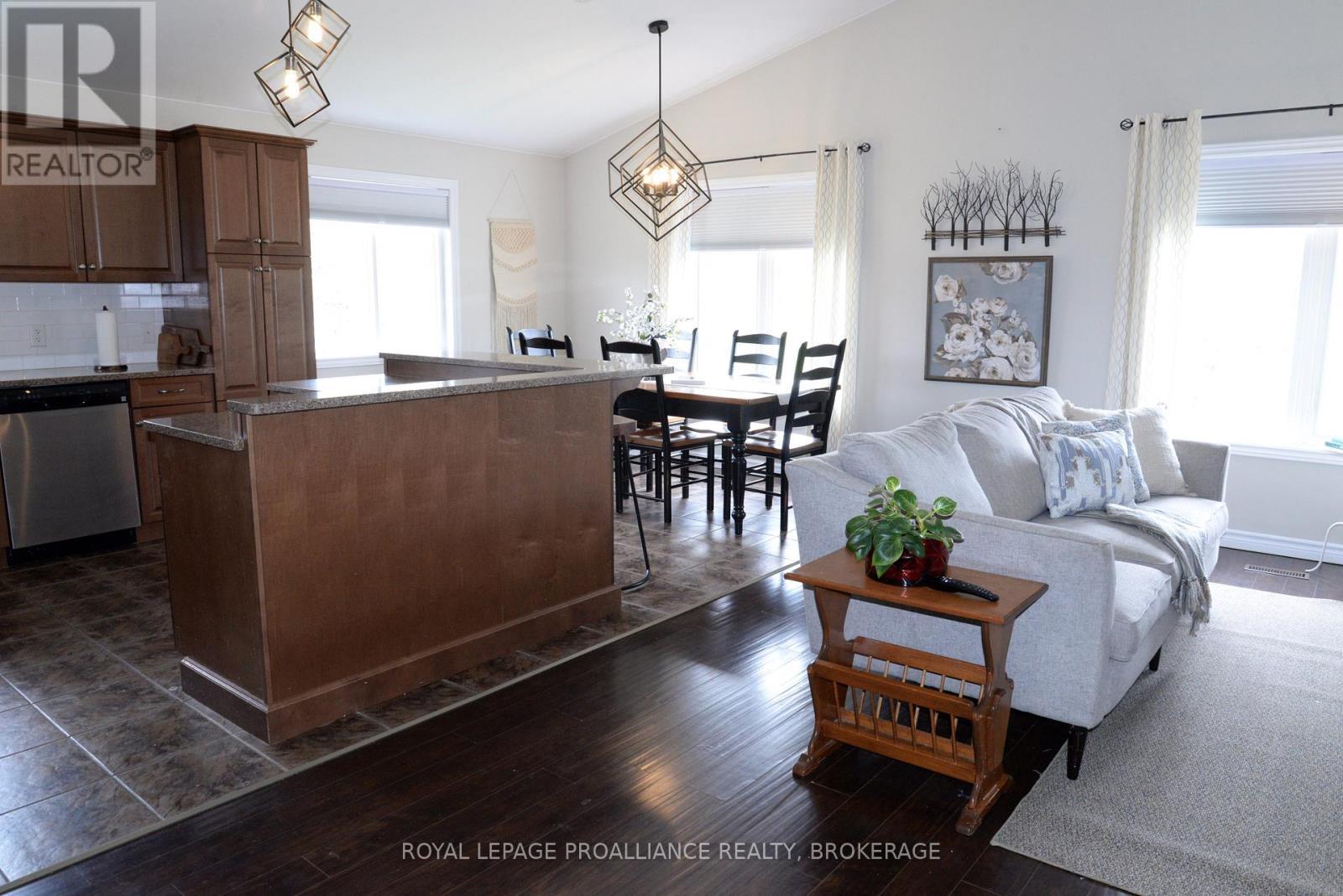 












4153 MANGAN BOULEVARD

,
Kingston (City North of 401),




Ontario
K0H2N0


