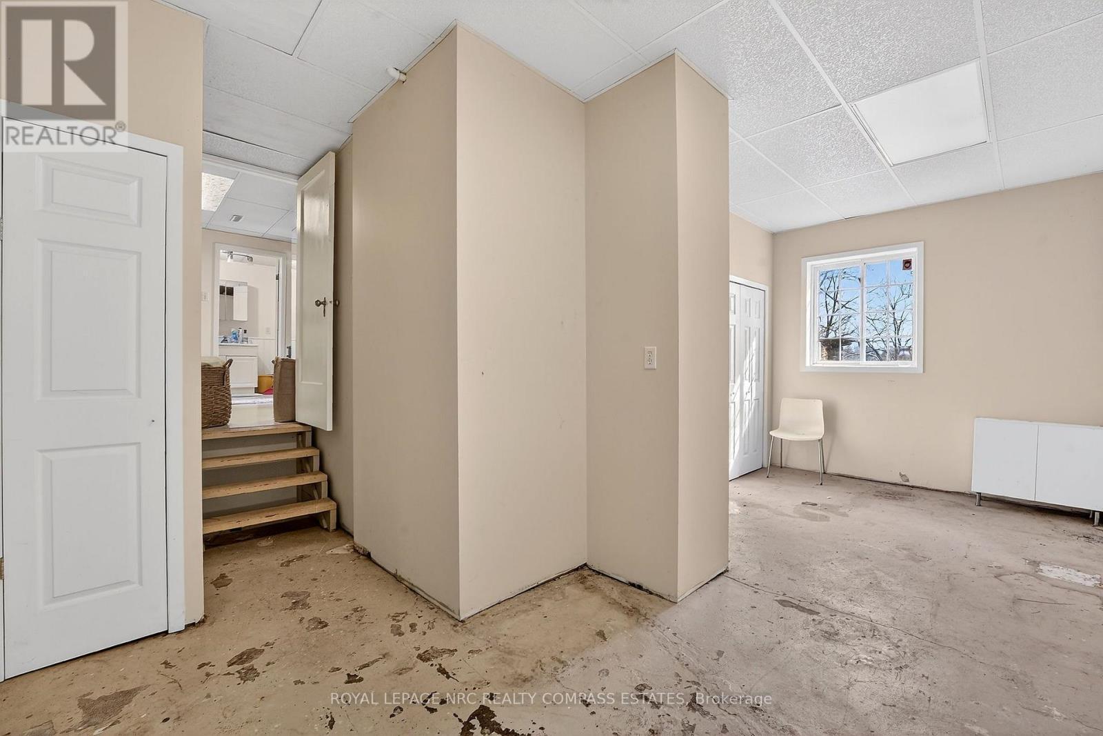 












31 QUEEN MARY DRIVE

,
St. Catharines (Downtown),




Ontario
L2R2J3

