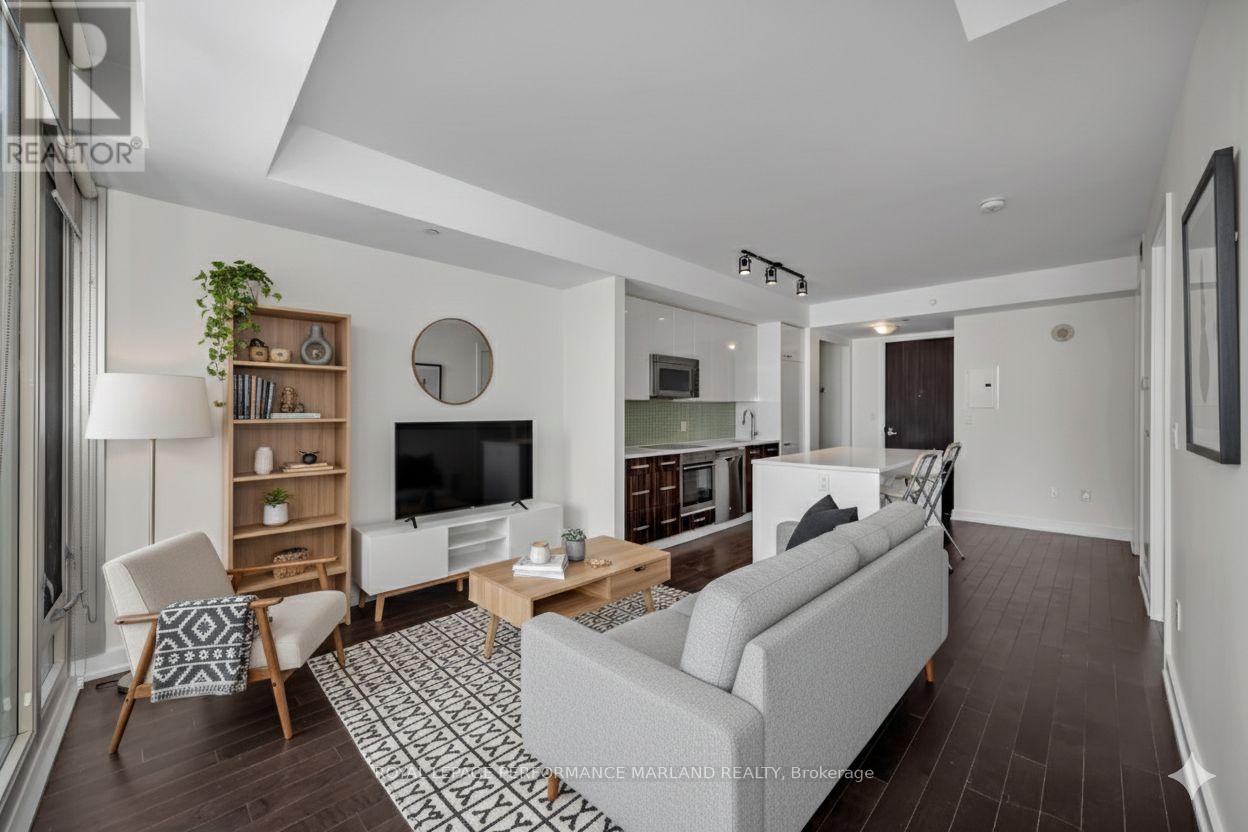 












606 - 111 CHAMPAGNE AVENUE S

,
Ottawa,




Ontario
K1S5V3

