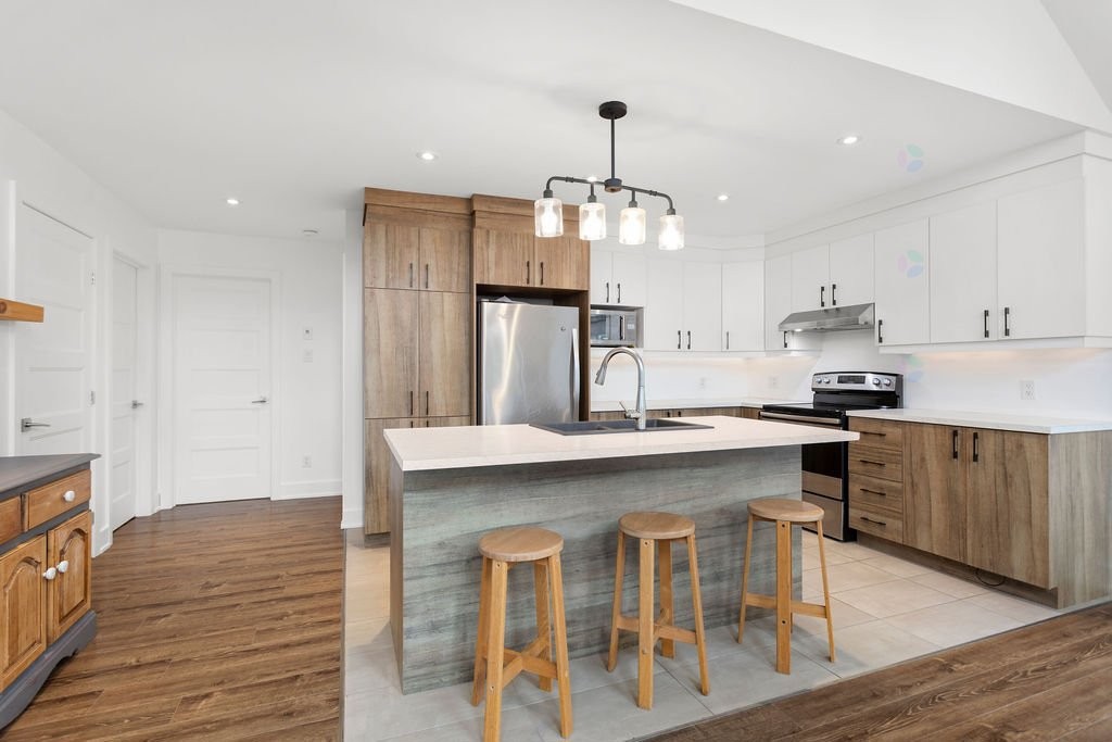 









10


Rue des Gemmes

,
Sainte-Marguerite-du-Lac-Masson,




QC
J0T2N0

