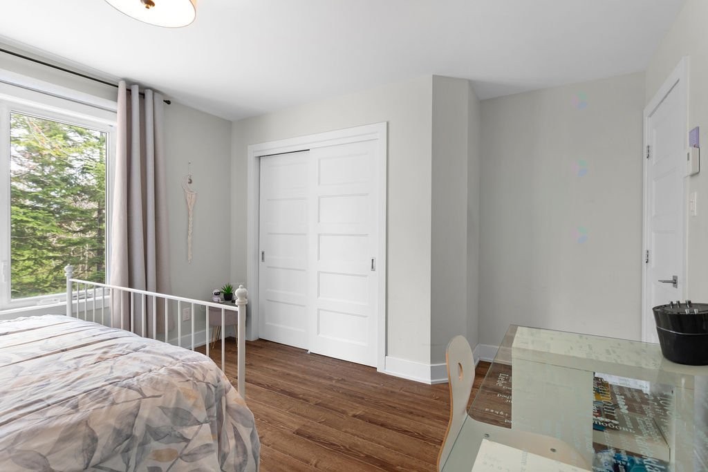 









10


Rue des Gemmes

,
Sainte-Marguerite-du-Lac-Masson,




QC
J0T2N0

