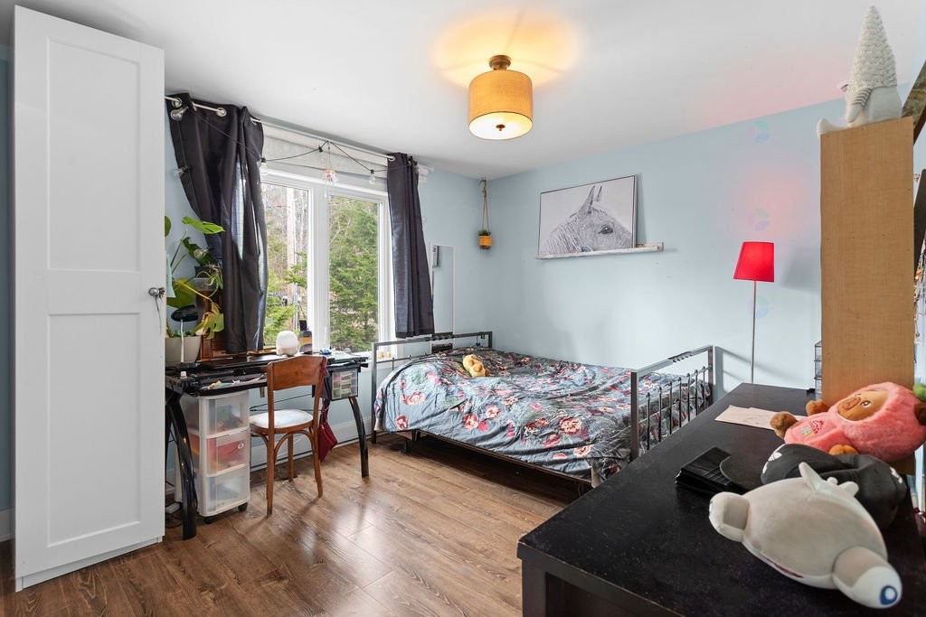 









10


Rue des Gemmes

,
Sainte-Marguerite-du-Lac-Masson,




QC
J0T2N0

