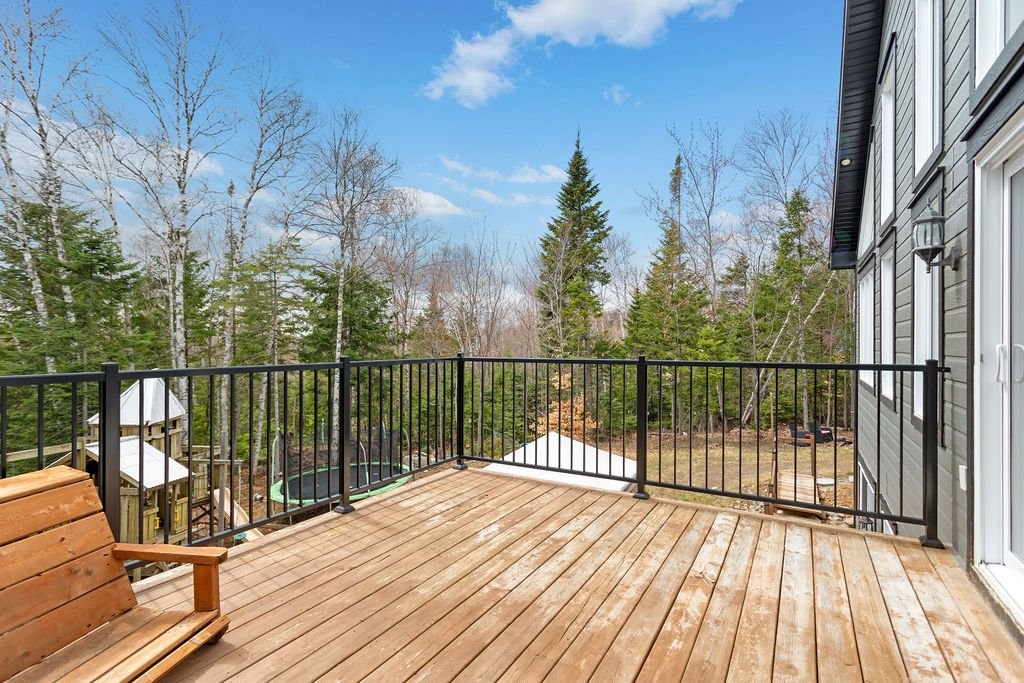 









10


Rue des Gemmes

,
Sainte-Marguerite-du-Lac-Masson,




QC
J0T2N0

