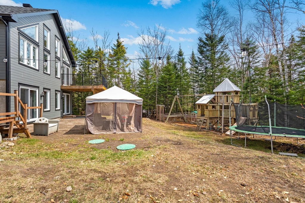 









10


Rue des Gemmes

,
Sainte-Marguerite-du-Lac-Masson,




QC
J0T2N0

