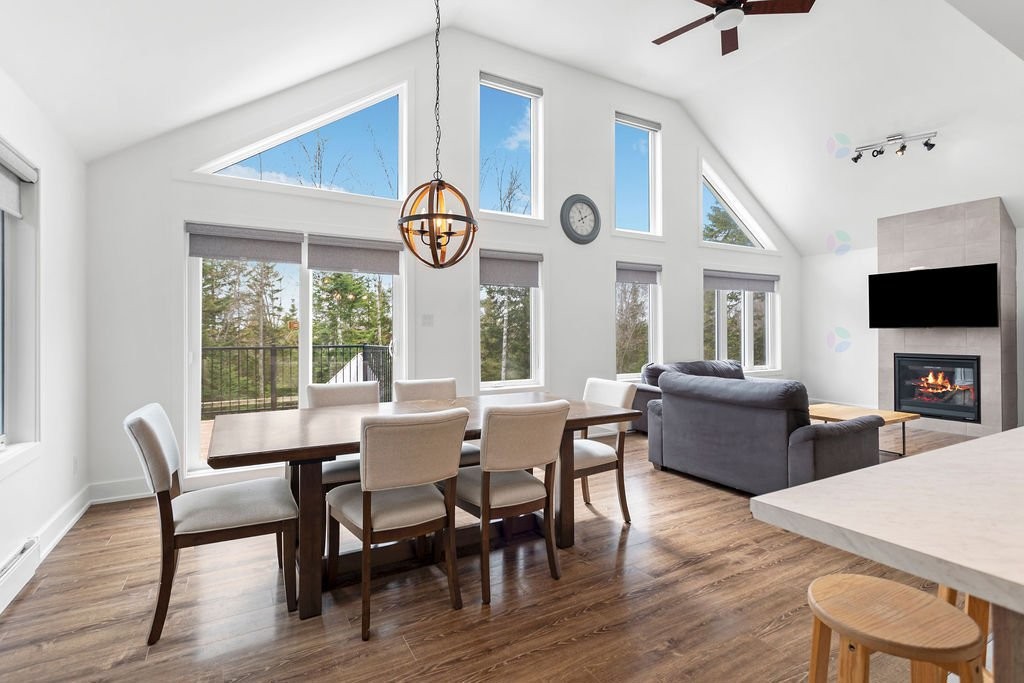 









10


Rue des Gemmes

,
Sainte-Marguerite-du-Lac-Masson,




QC
J0T2N0


