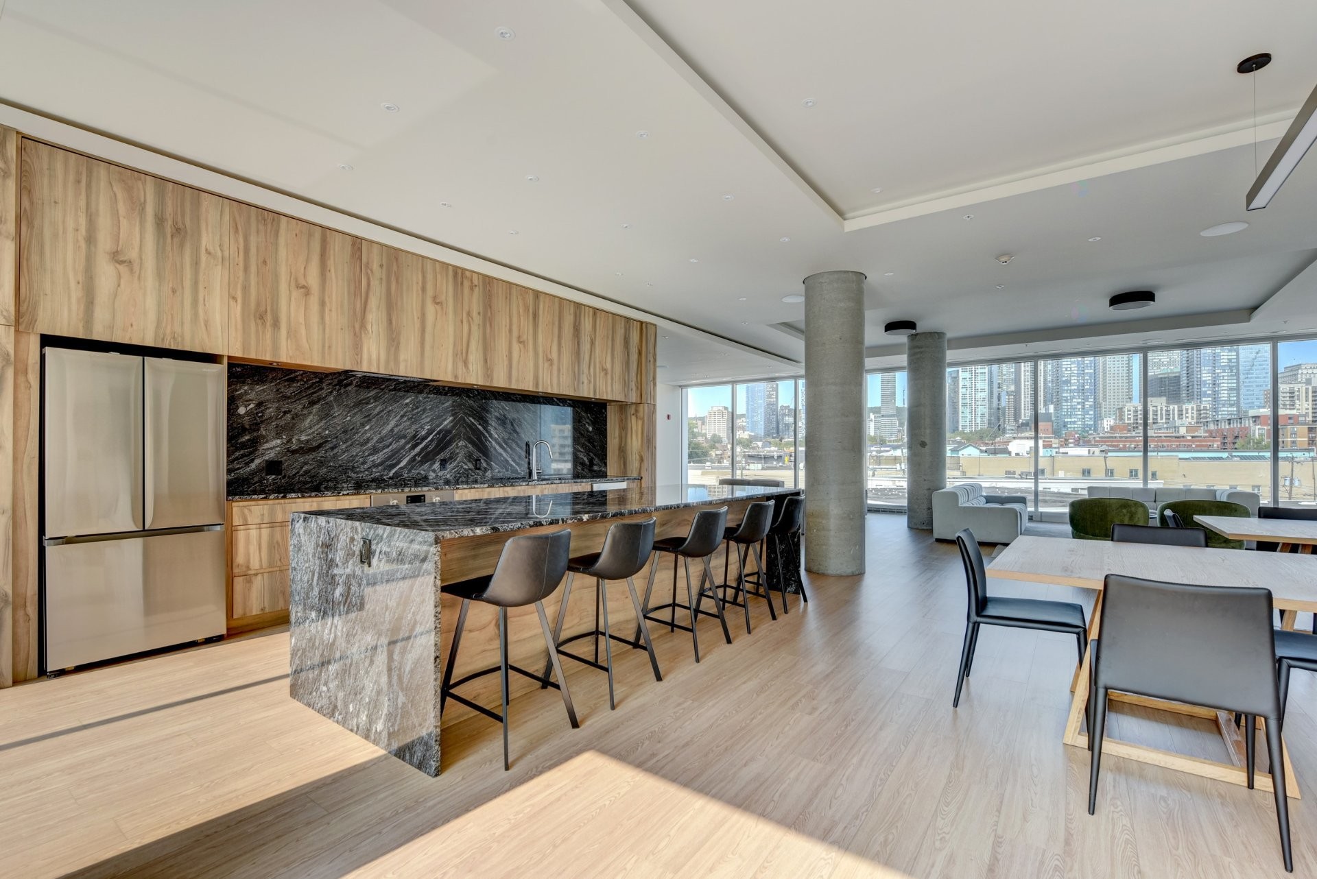 









1400


Rue Ottawa

, 711B,
Montréal (Le Sud-Ouest),




QC
H3C0Y9

