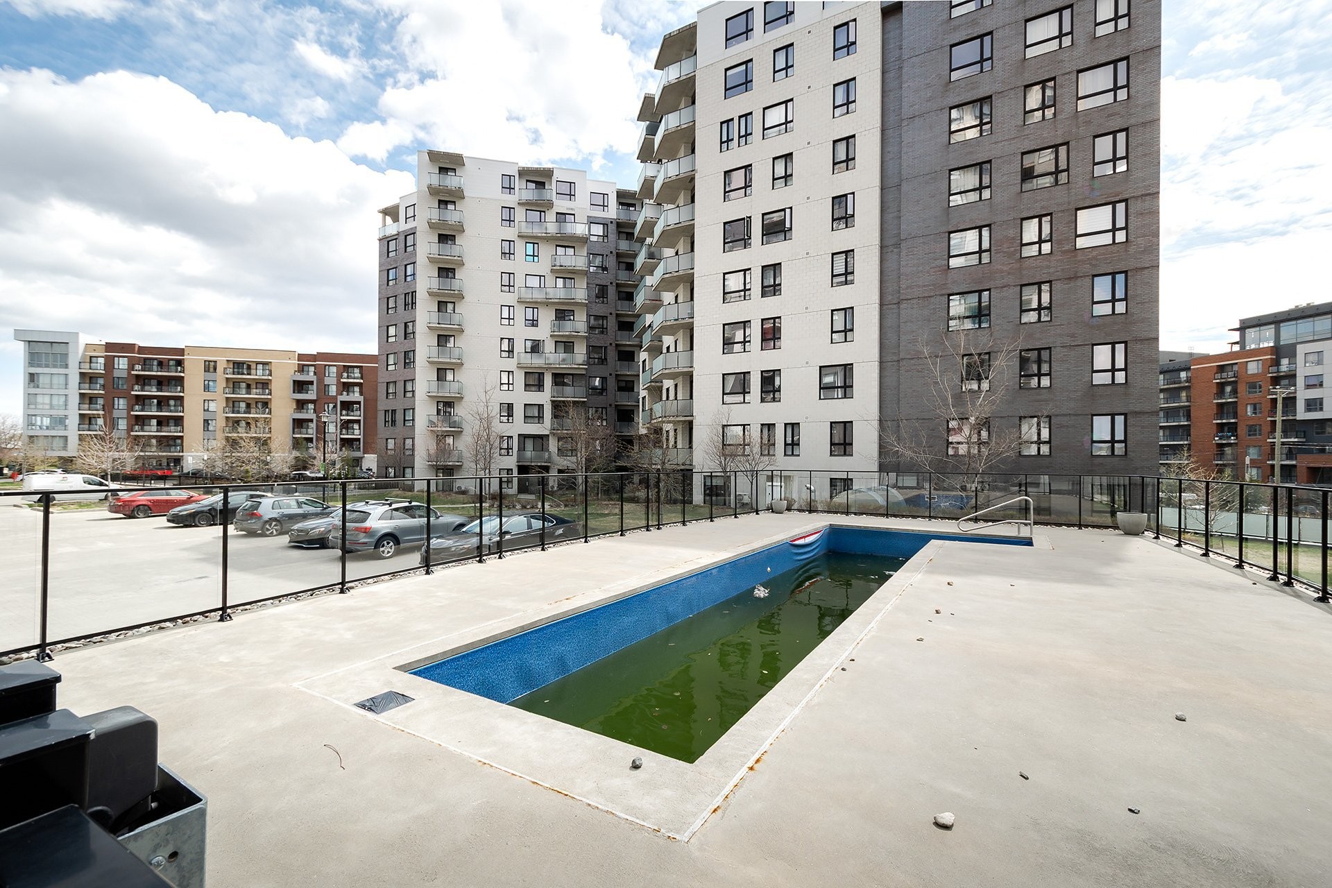 









1700


Rue Viola-Desmond

, 114,
Montréal (LaSalle),




QC
H8N0H1

