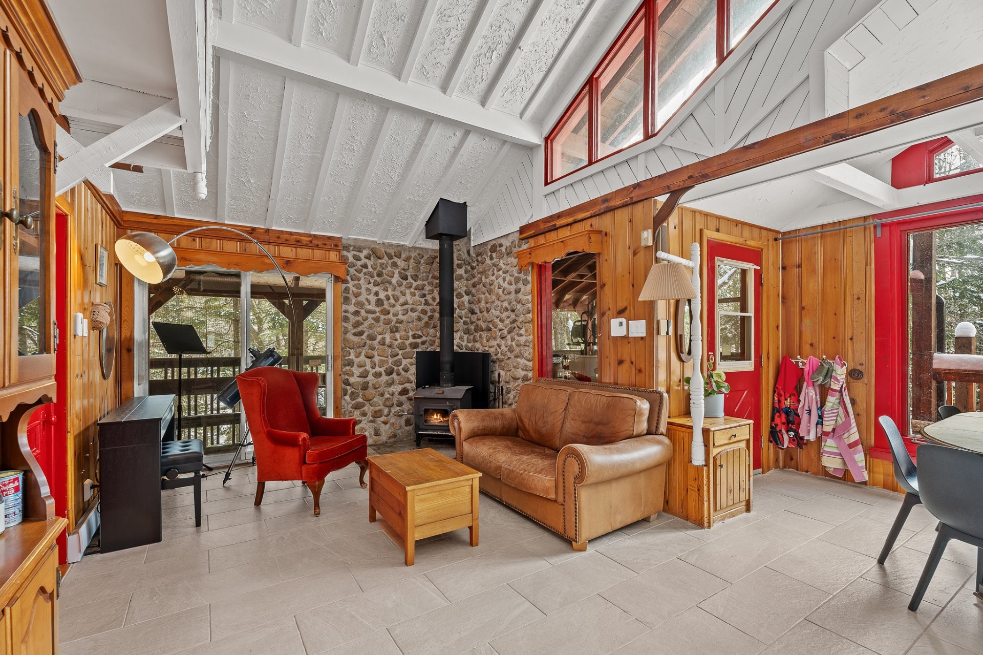 









431


Ch. du Lac-Earl E.

,
Montcalm,




QC
J0T2V0


