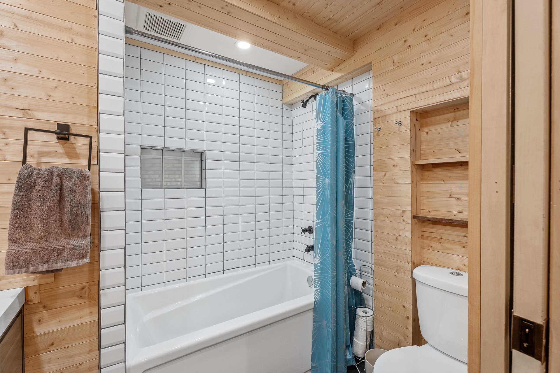 









431


Ch. du Lac-Earl E.

,
Montcalm,




QC
J0T2V0

