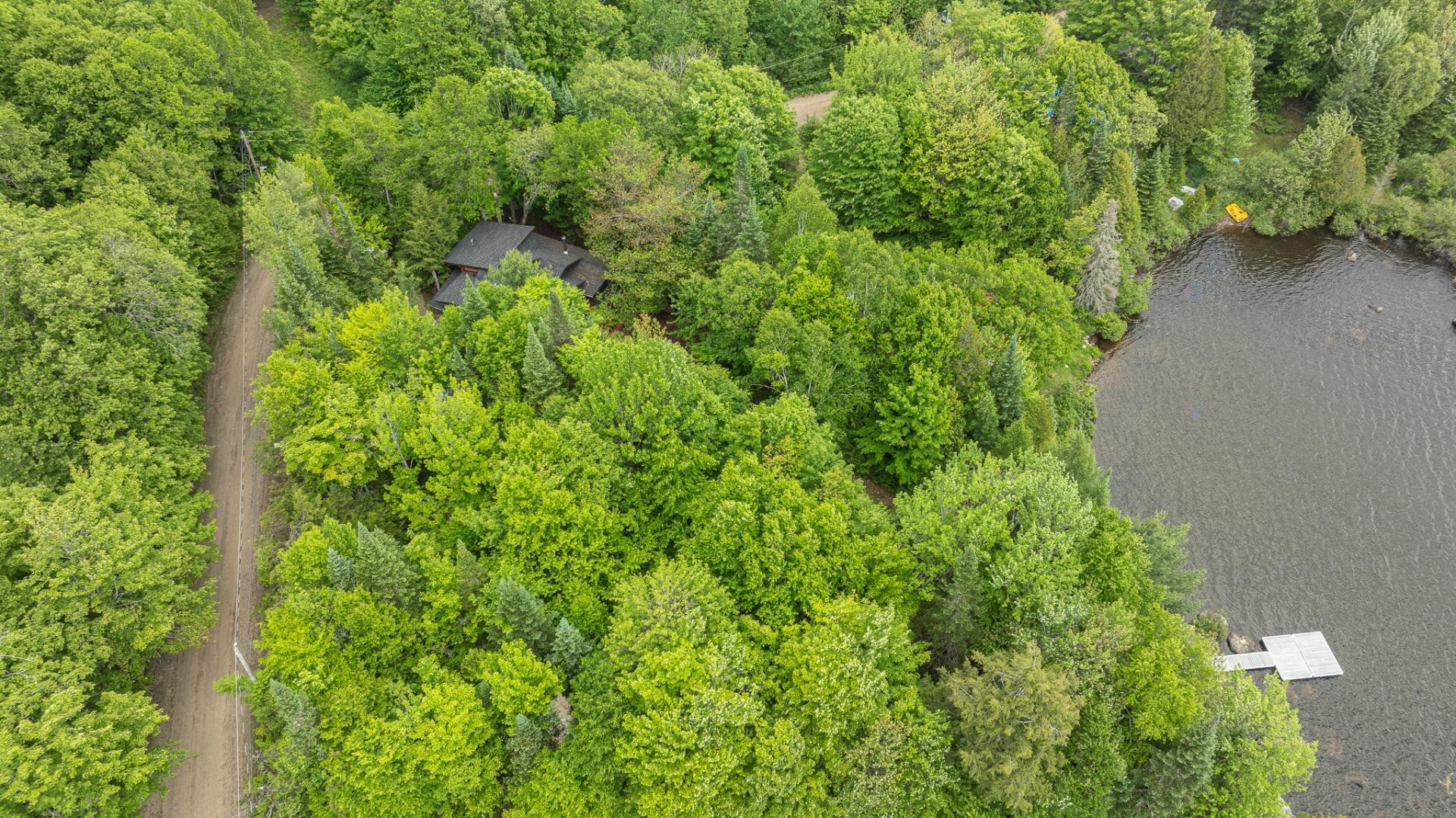 









431


Ch. du Lac-Earl E.

,
Montcalm,




QC
J0T2V0

