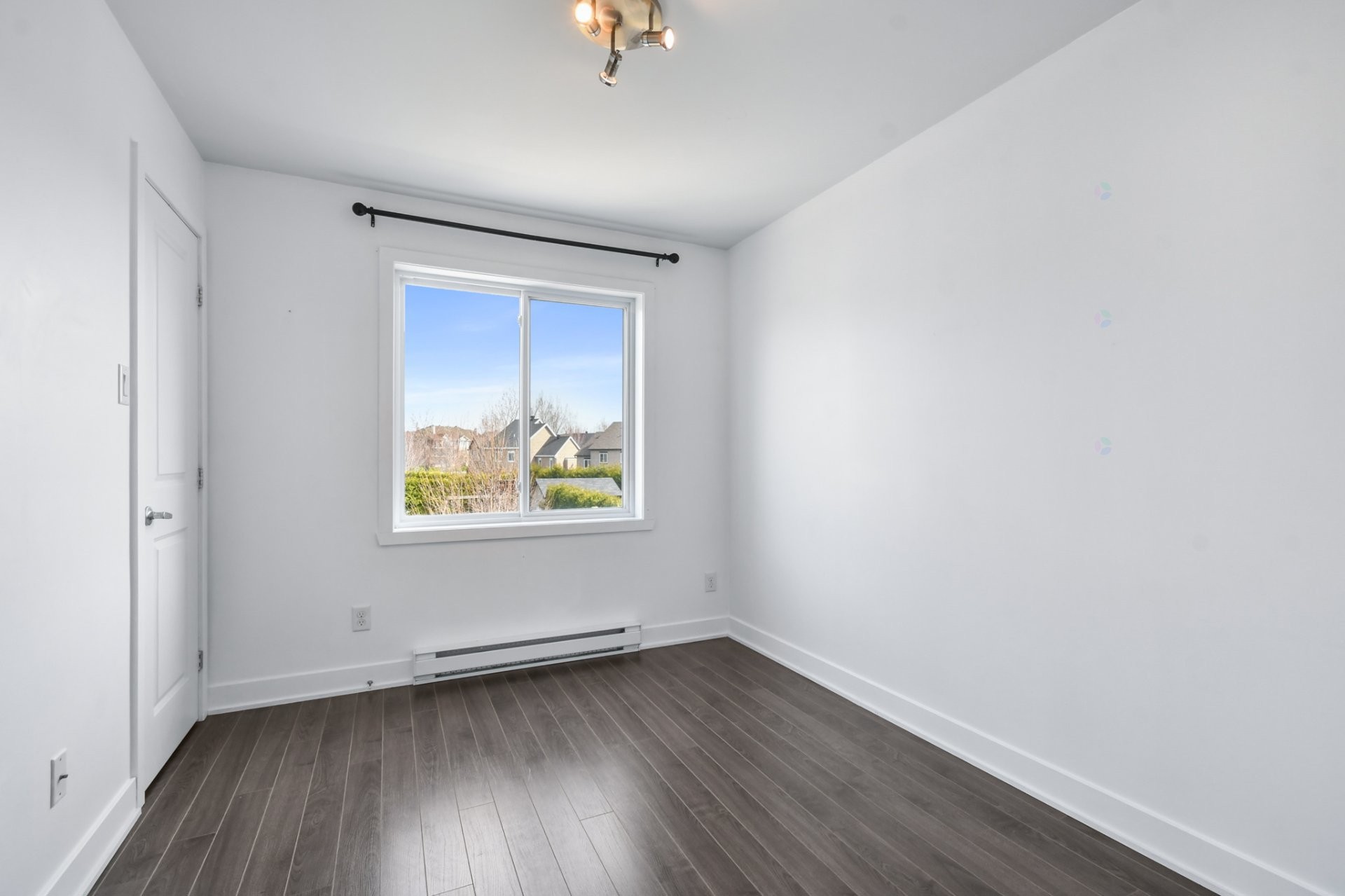 









671


Rue de Pompadour

,
Mascouche,




QC
J7K0S4

