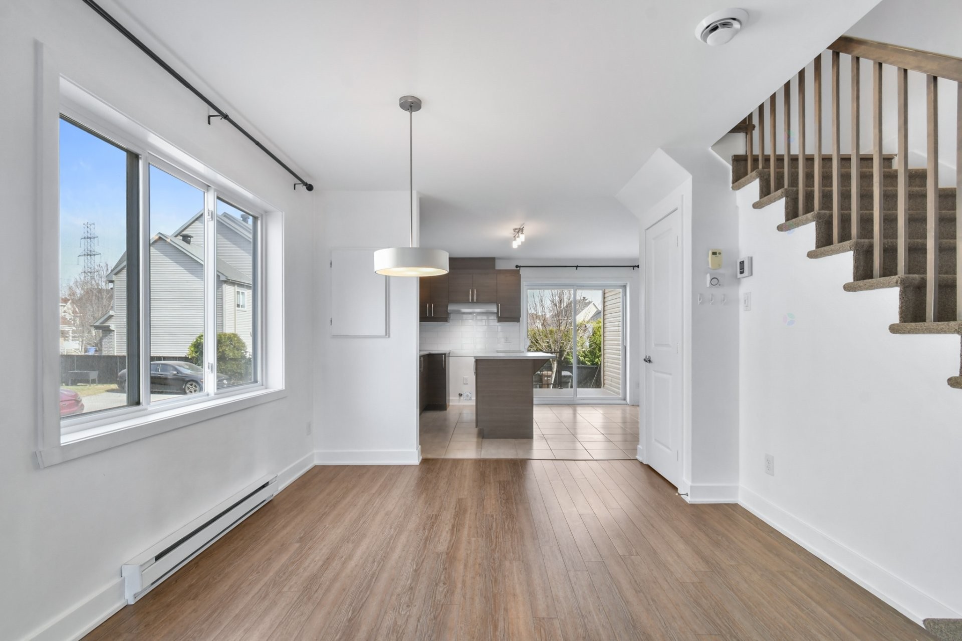 









671


Rue de Pompadour

,
Mascouche,




QC
J7K0S4

