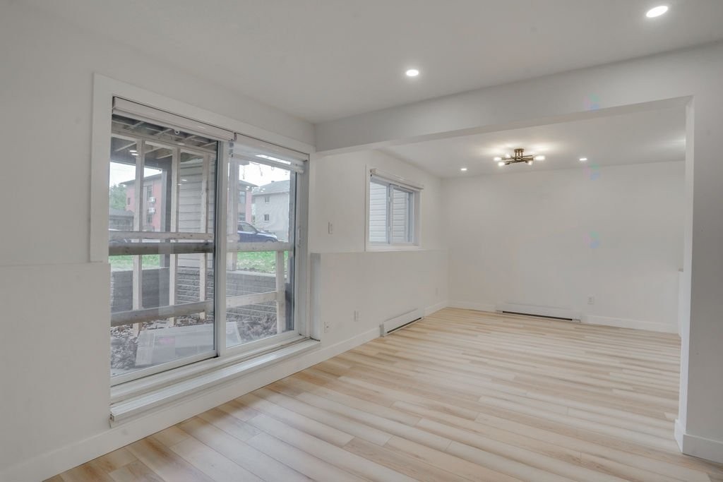 









183


Rue Mutchmore

, 1,
Gatineau (Hull),




QC
J8Y3T8


