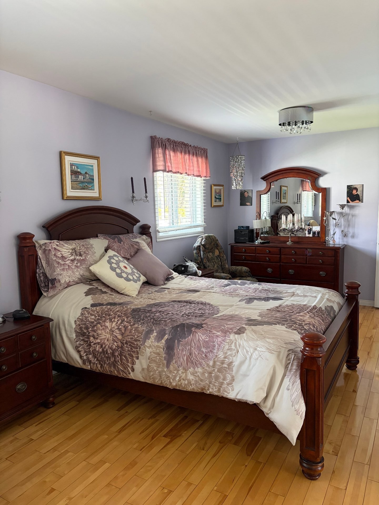 









360


Av. Lupien

,
Louiseville,




QC
J5V1T4

