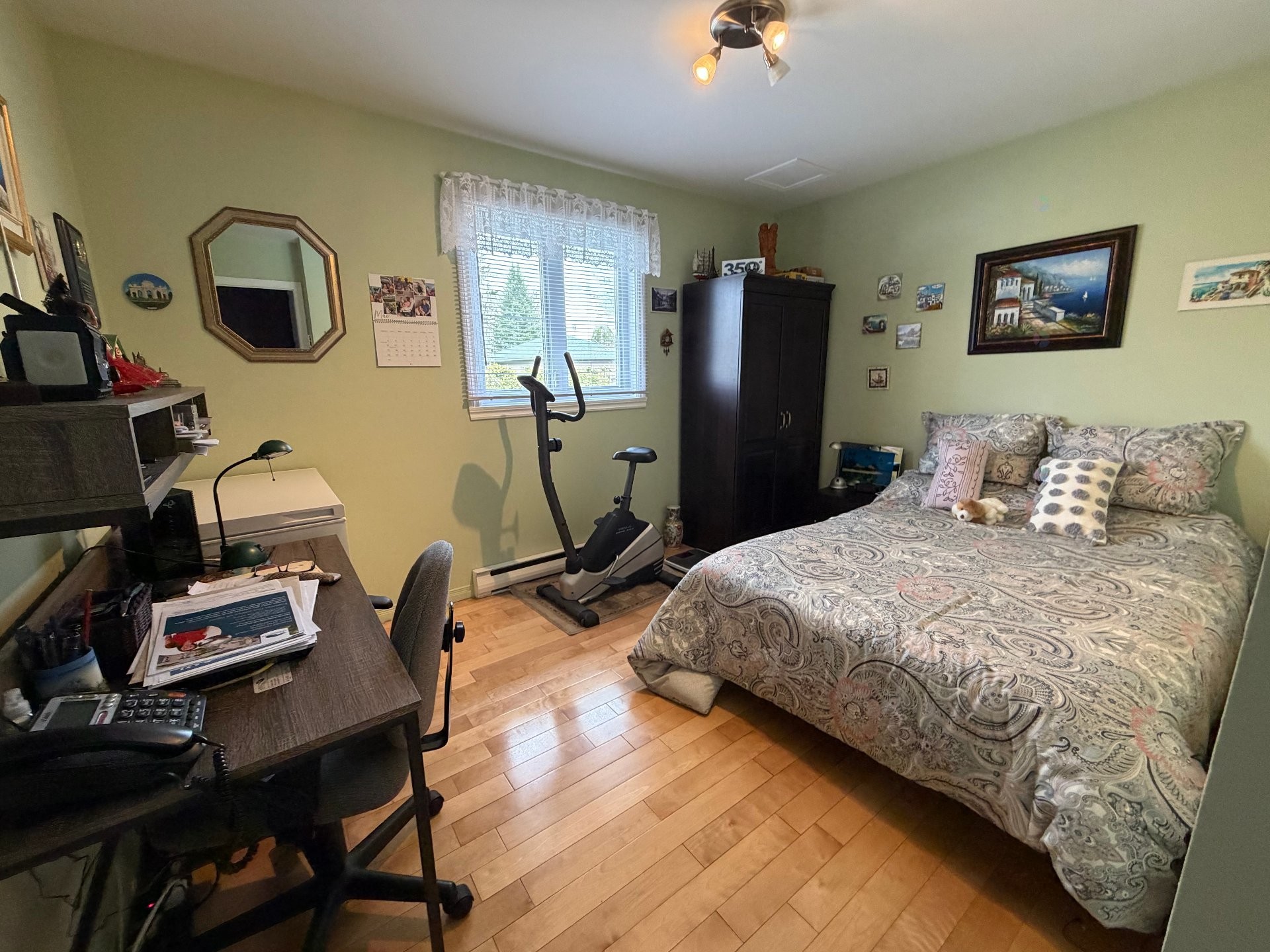 









360


Av. Lupien

,
Louiseville,




QC
J5V1T4

