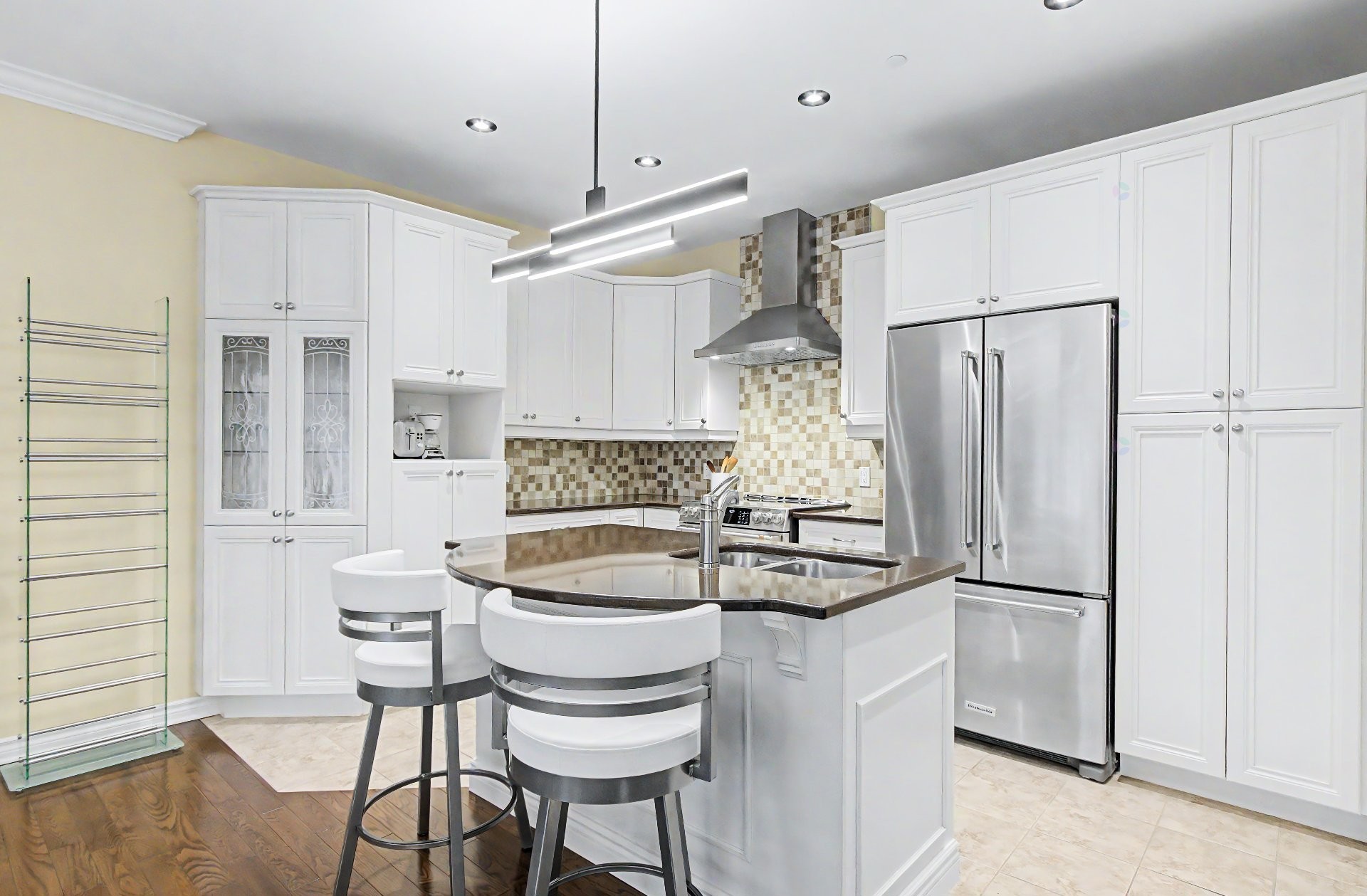 









3000


Boul. De Boucherville

, 206,
Saint-Bruno-de-Montarville,




QC
J3V0B4

