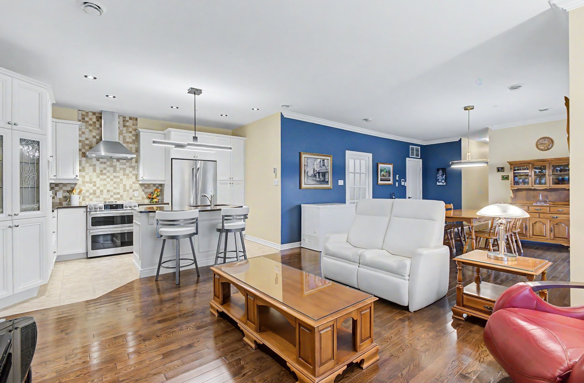 









3000


Boul. De Boucherville

, 206,
Saint-Bruno-de-Montarville,




QC
J3V0B4


