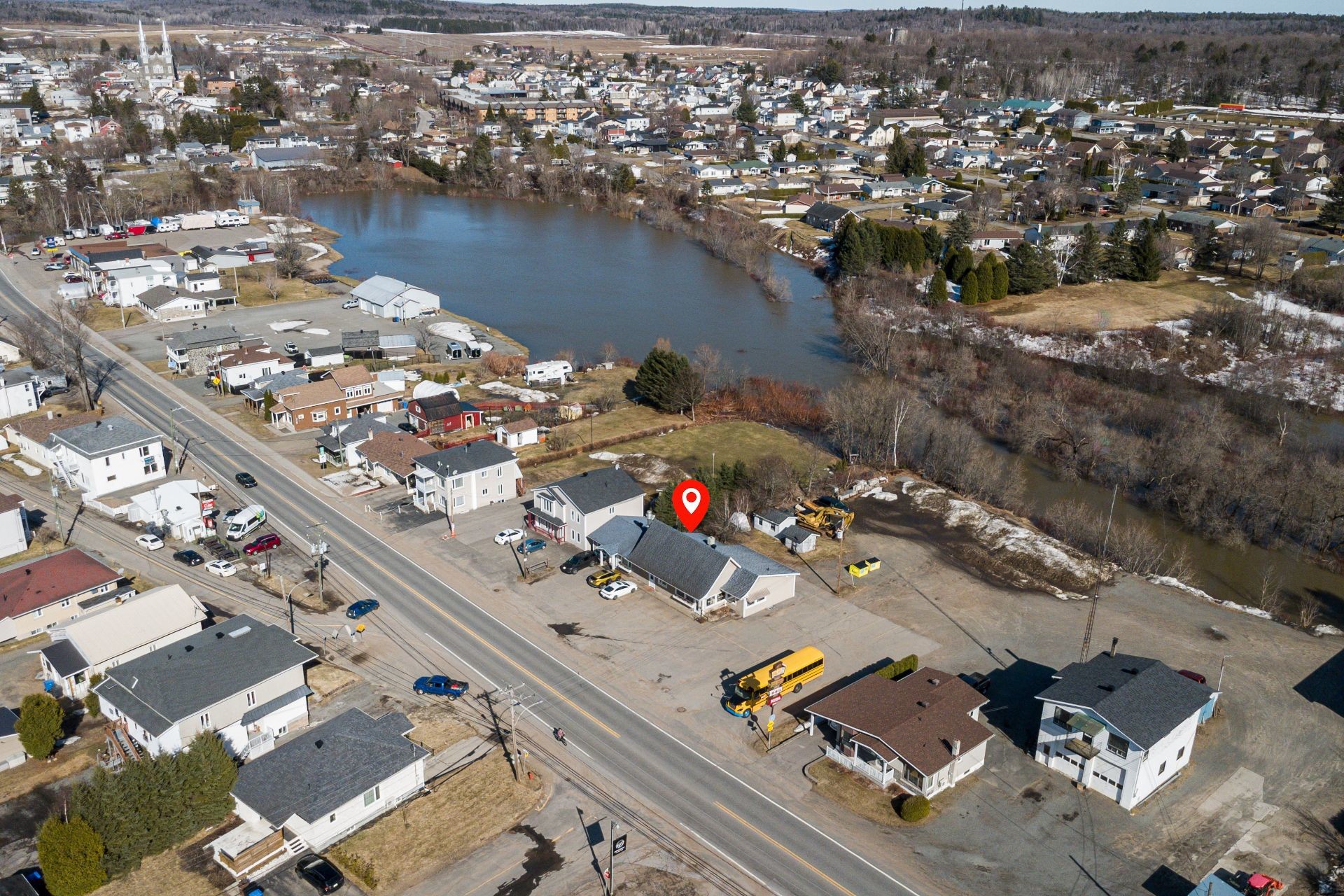 









390

 - 392


Route 153

,
Saint-Tite,




QC
G0X3H0

