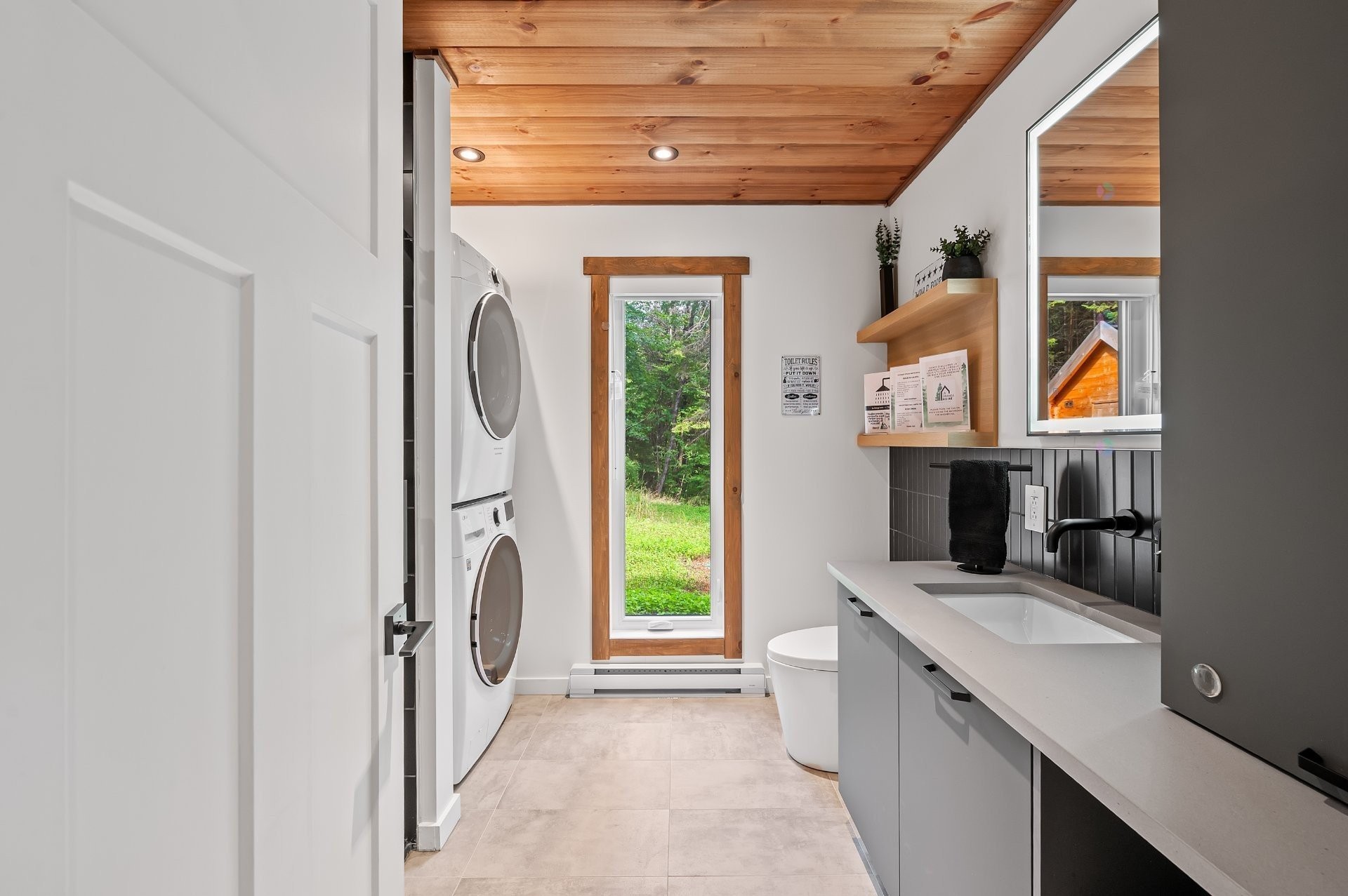 









580


Mtée Brien

,
Lac-Supérieur,




QC
J0T1J0

