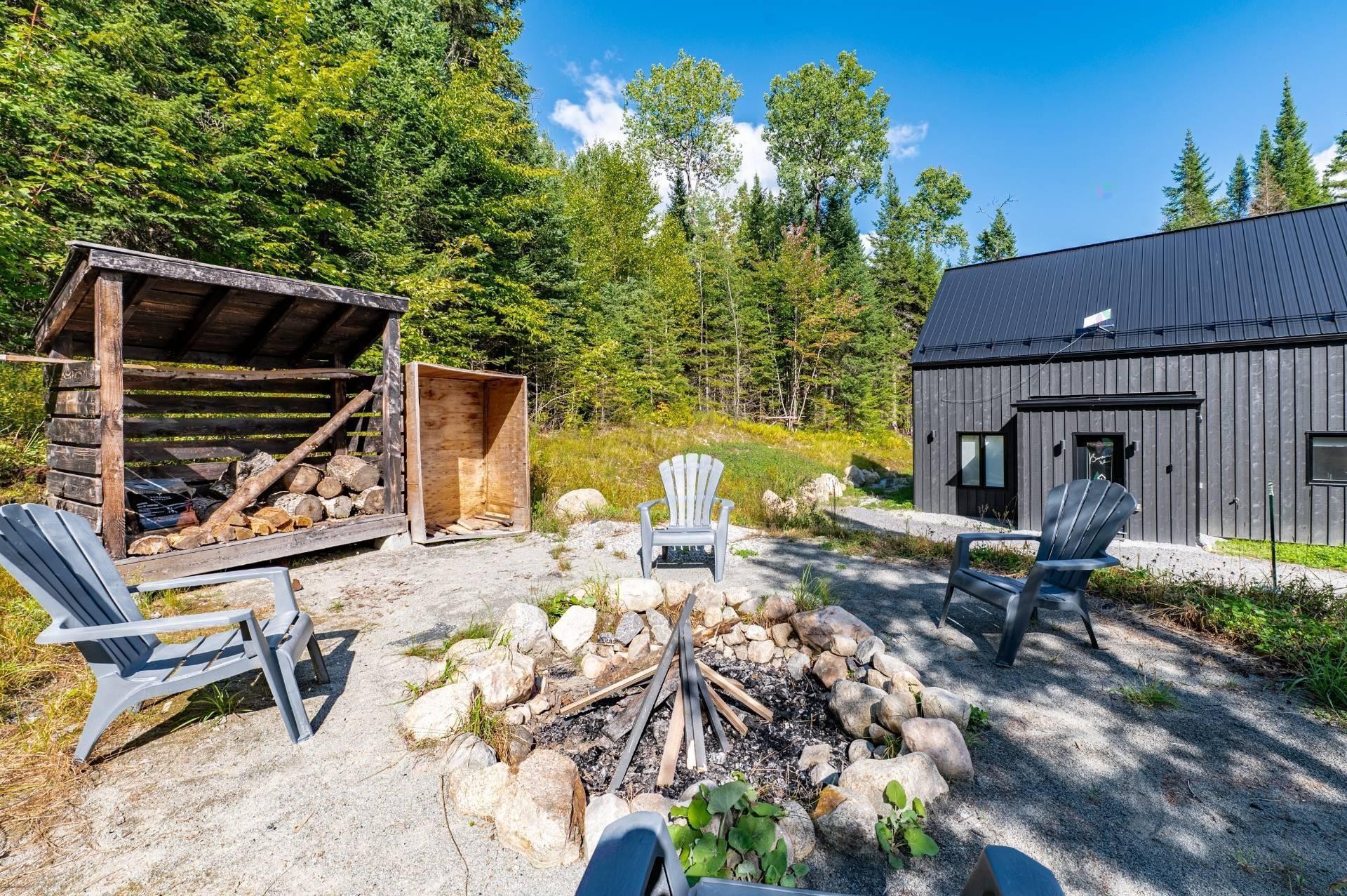 









580


Mtée Brien

,
Lac-Supérieur,




QC
J0T1J0


