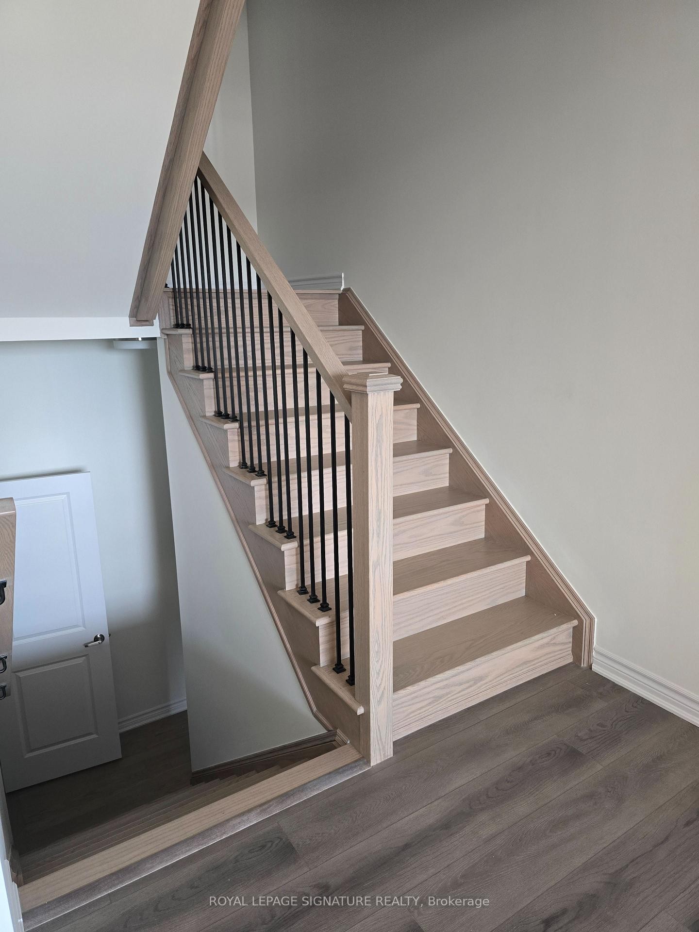 









30


Twinflower

Way,
Brampton,




ON
L6P 0A1

