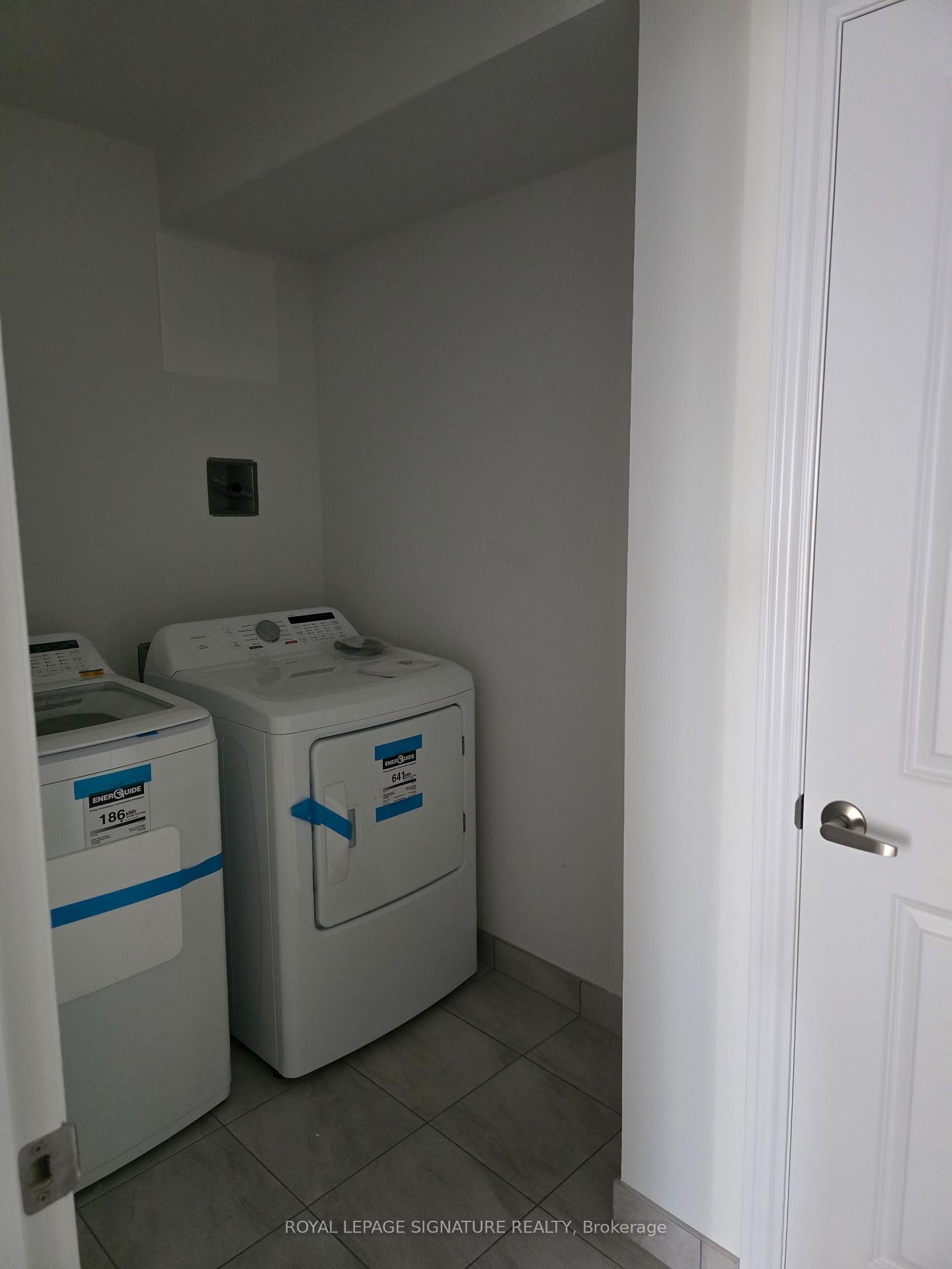 









30


Twinflower

Way,
Brampton,




ON
L6P 0A1

