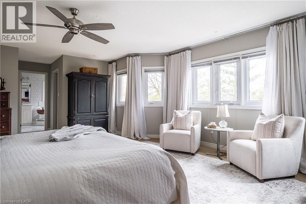 












1729 RIVERBEND Court

,
Mississauga,




Ontario
L5M5J1

