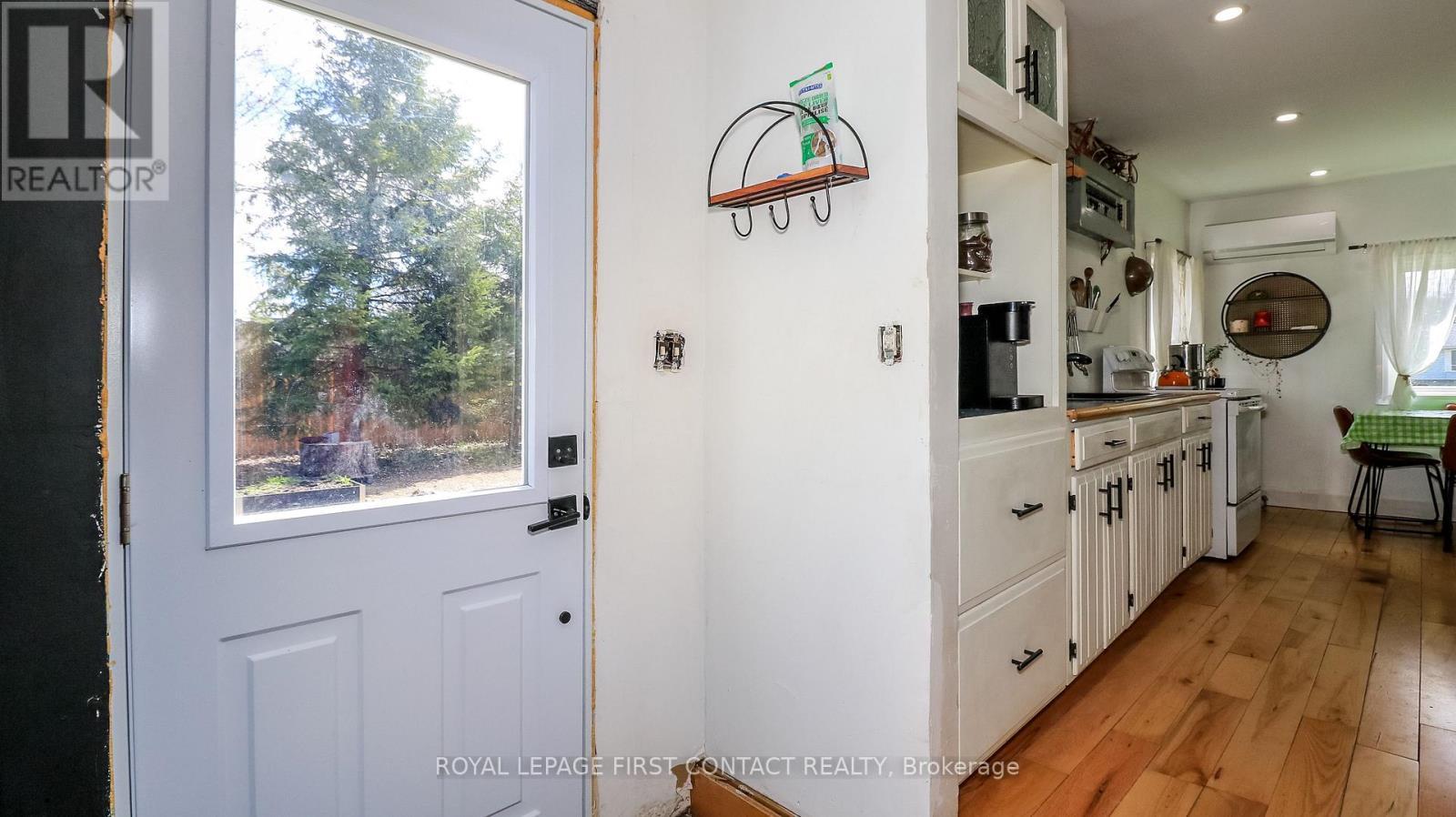 












8332 MAIN STREET

,
Adjala-Tosorontio,




Ontario
L0M1M0

