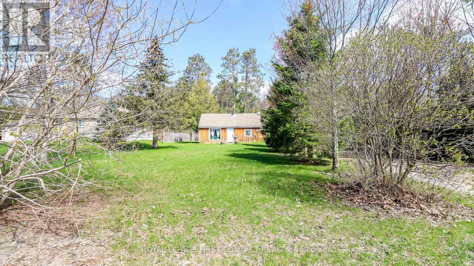 












8332 MAIN STREET

,
Adjala-Tosorontio,




Ontario
L0M1M0

