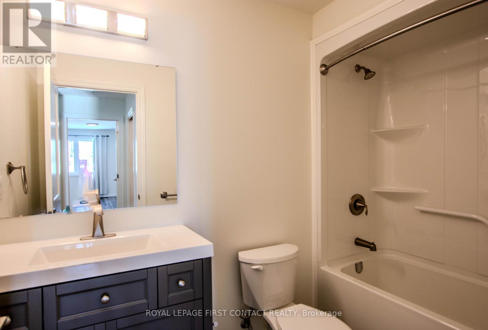 












144 MEMORIAL AVENUE

,
Orillia,




Ontario
L3C5X2

