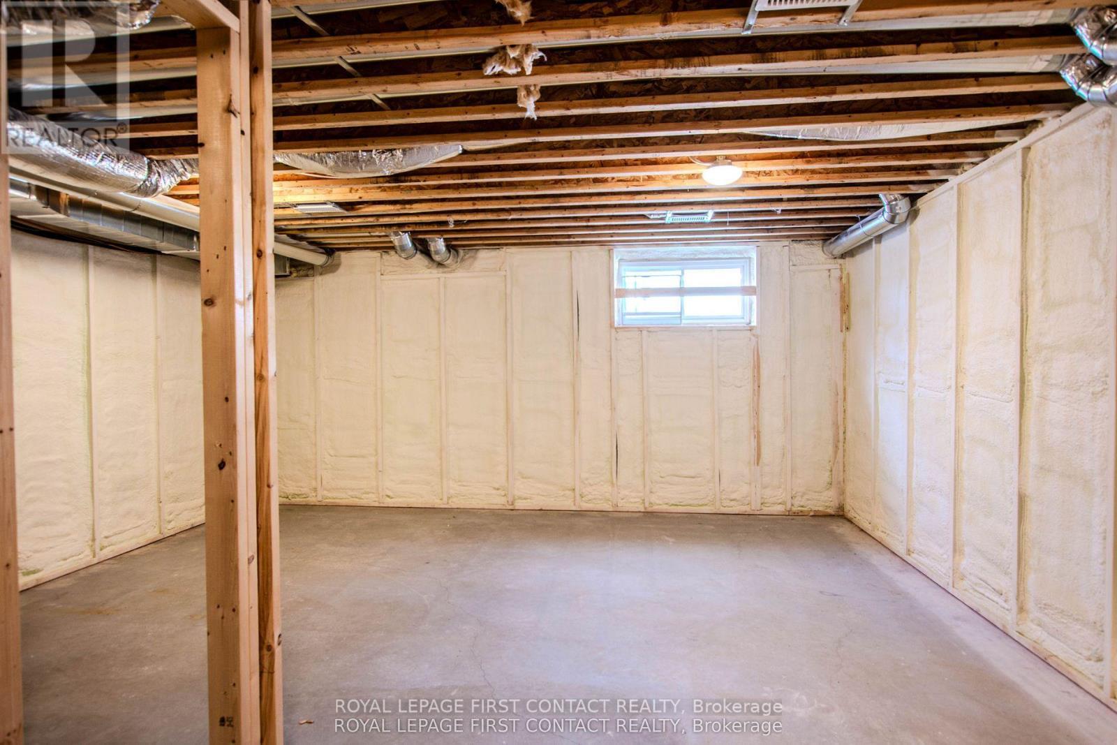 












144 MEMORIAL AVENUE

,
Orillia,




Ontario
L3C5X2

