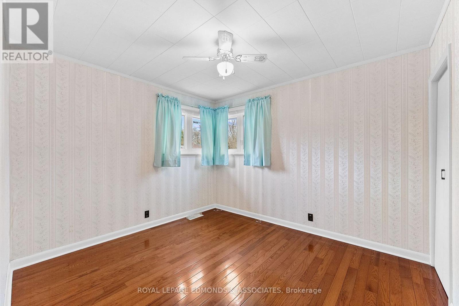 












499 BOUNDARY ROAD E

,
Pembroke,




Ontario
K8A6L7

