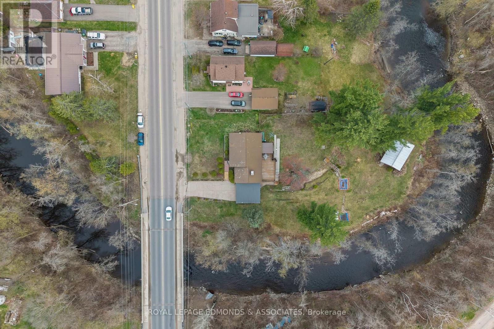 












499 BOUNDARY ROAD E

,
Pembroke,




Ontario
K8A6L7

