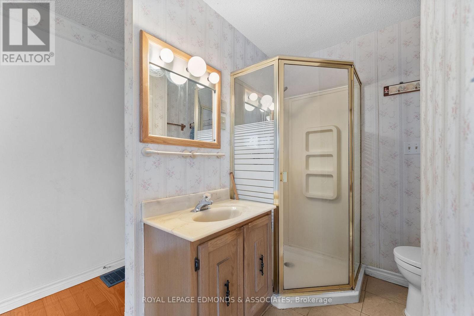 












499 BOUNDARY ROAD E

,
Pembroke,




Ontario
K8A6L7

